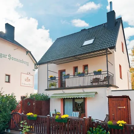 Weingut Sonnenberg * Bad Neuenahr-Ahrweiler