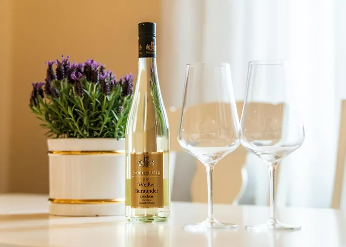 Weingut Sonnenberg * バート・ノイェンアール・アールヴァイラー